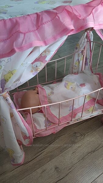 Залізне іграшкове ліжечко з балдахіном та постільним