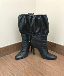 Черные сапоги на шпильке roberto cavalli кожаные шкіряні чорні чоботи