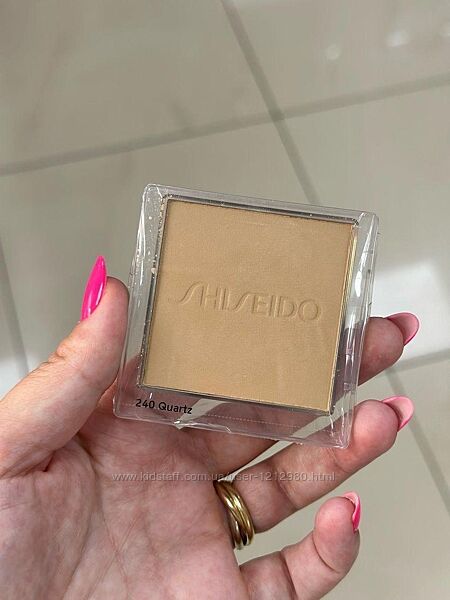 Крем-пудра компактна для обличчя Shiseido Synchro Skin