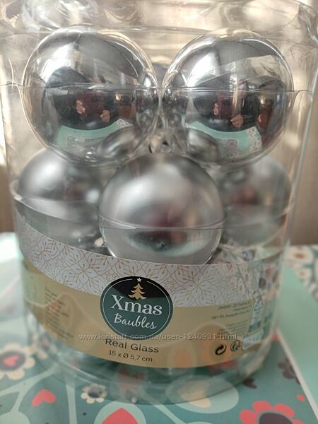 Набір срібних новорічних куль на ялинку 15 шт.