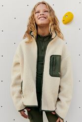 Контрасна куртка зі штучної овични Zara 9-10р 11-12р