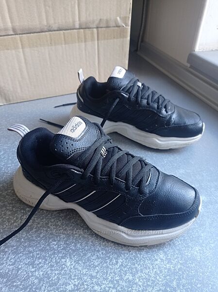 Кросівки Adidas Strutter Performance