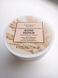 Victorias Secret Восстанавливающая маска для волос Almond Blossom &Oat Milk