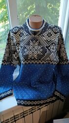 Очень теплый стильный шерстяной свитер Италия