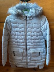 Демикуртка ближе к теплой зиме Reserved девочке рост 140