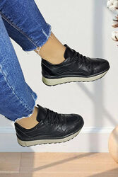 Шкіряні жіночі кросівки 36-37 розміру натуральна шкіра