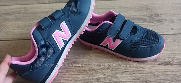 Кросівки New Balance для дівчинки