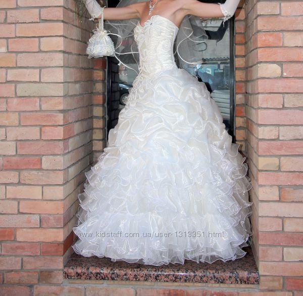 Свадебное платье Очень нежное и красивое 44-46-48