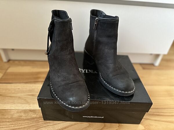 Демисезонные зимние сапоги ботинки нубук