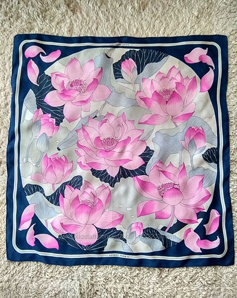 Винтажный коллекционый шелковый платок Herms paris оригинал, цветы лотоса