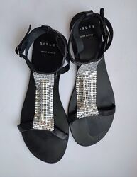 кожаные босоножки сандалии Sisley, made in Italy