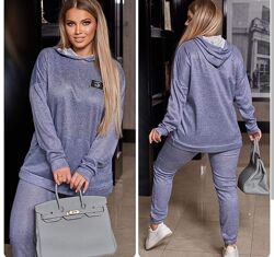 Женский костюм оверсайз 