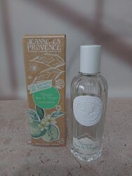Jeanne en Provence Les Carnets de Jeanne Flanerie dans Le Verger