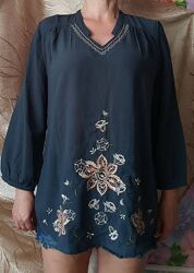 Блуза женская  с вышивкой, 54-58