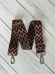 #4: Коричнево-чорний