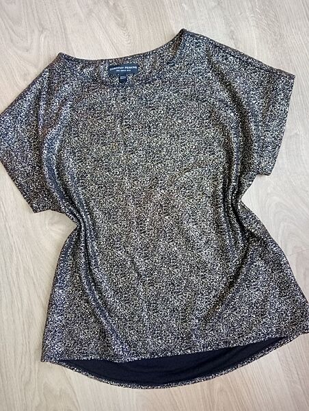 Блуза на розмір м 