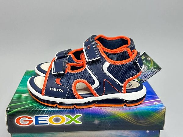 Босоніжки Geox Todo 23  р з мигалками сандалі для хлопчика мальчика