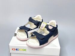 Дитячі шкіряні босоніжки Geox Macchia 25 р, сандалі на дівчинку
