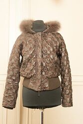  коротка коричнева куртка з шикарним капюшоном S M зимова курточка