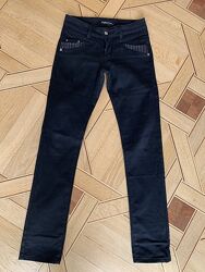 Джинси штани чорні Lafeidina 27 розмір класичні джинсы 