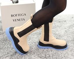 Зимние женские ботинки Bottega Veneta. Beige. С МЕХОМ. Натуральная кожа