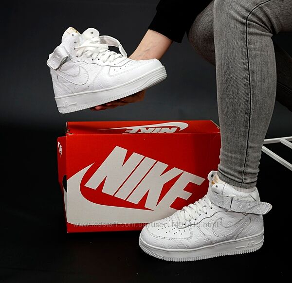 Женские кроссовки Nike Air Force x Louis Vuitton. White. Унисекс