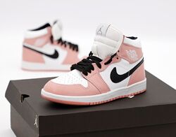 Женские кроссовки Nike Air Jordan 1 Retro. Pink Найк Джордан. 