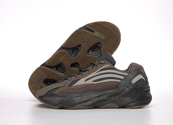 Мужские кроссовки Изи Adidas Yeezy Boost 700 V2. 