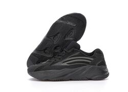 Мужские кроссовки Изи Adidas Yeezy Boost 700 V2. Black