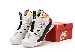 Мужские кроссовки Nike ACG Mountain Fly 2 Mid GTX.