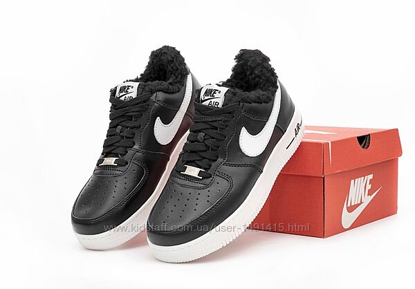 Зимние мужские кроссовки ботинки Nike Air Force Low Winter.