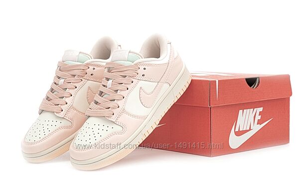 Женские кроссовки Nike Dunk Low. Beige