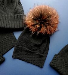 Зимние вязаные шапки 