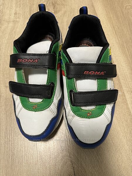 Кроссовки на мальчика