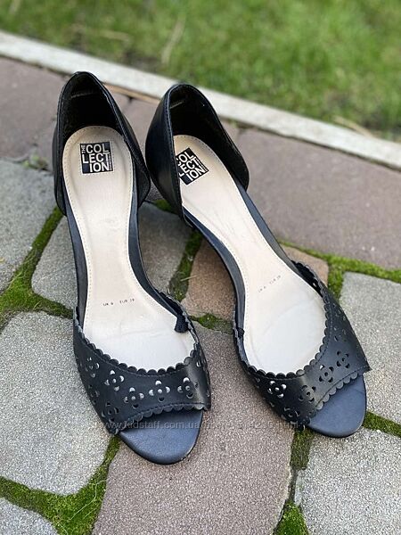 Продам женские туфли открытый носок 39