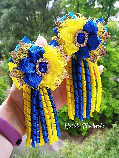 Патріотичні бантики зі спіральками