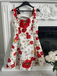 Ошатна сукня Dolce Gabbana в наявності М