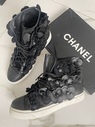 Черевики Chanell в наявності