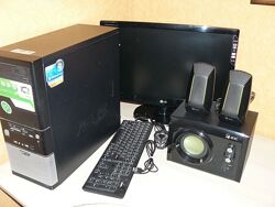 Компьютер, системный блок, монитор LG, геймерские колонки Genius.