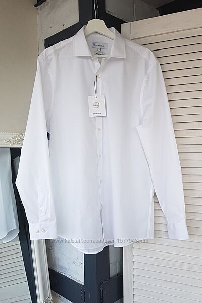 Классическая мужская рубашка белая