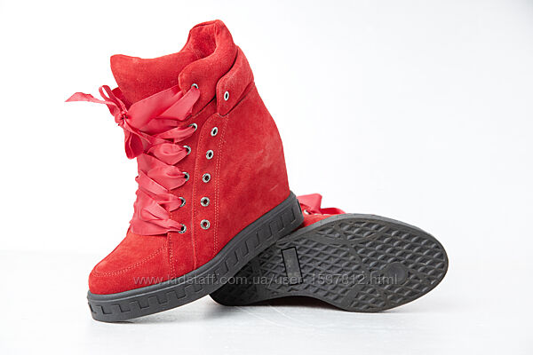 Снікерси замшеві жіночі червоні шнурки-стрічки &acuteAvenue 5&acute