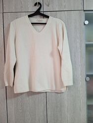 Свитер белый Montoto