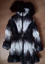 Тепла, зручна зимова куртка, холлофайбер, в ідеалі