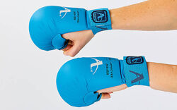 Накладки  перчатки на руки для карате Араваза  WKF