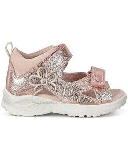 Босоніжки Ессо