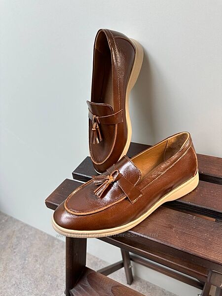 Стильні та зручні шкіряні лофери - від виробника