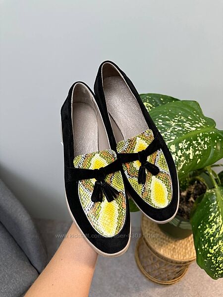 Стильні та зручні шкіряні лофери - від виробника