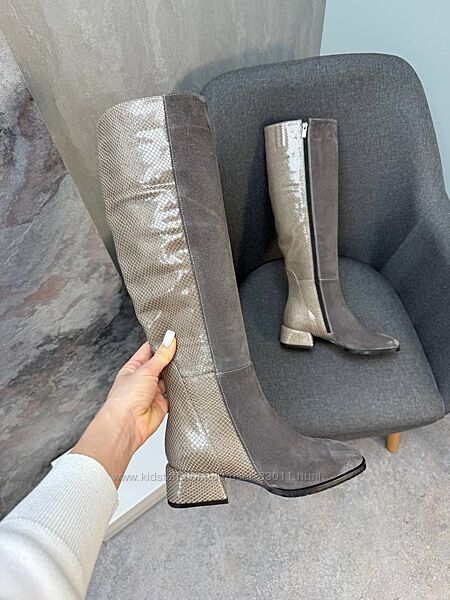 Шикарні шкіряні чоботи на невисоких підборах - від виробника