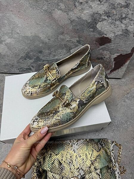 Стильні та зручні шкіряні лофери - від виробника