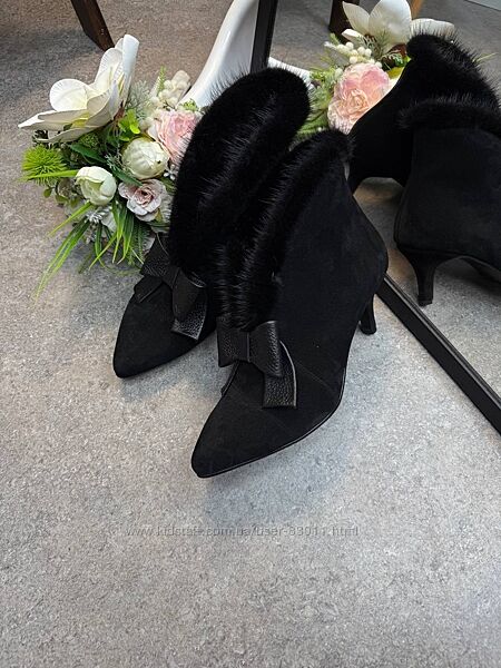 Стильні шкіряні ботильони з хутром норки - від виробника